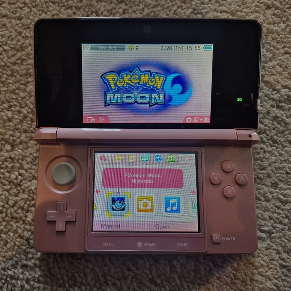 Nintendo 3DS + Games - Picture 2 of 8